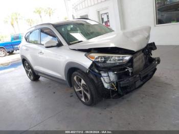  Salvage Hyundai TUCSON