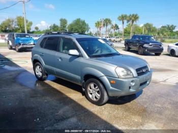  Salvage Hyundai TUCSON