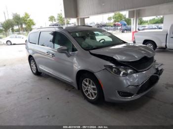  Salvage Chrysler Pacifica