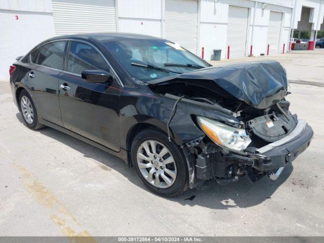  Salvage Nissan Altima