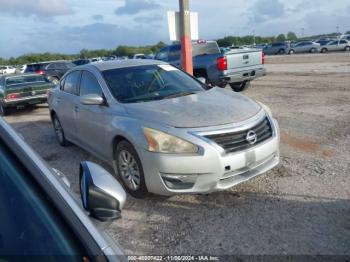  Salvage Nissan Altima