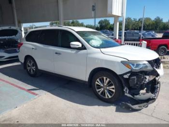  Salvage Nissan Pathfinder