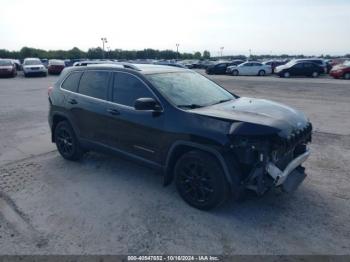  Salvage Jeep Cherokee