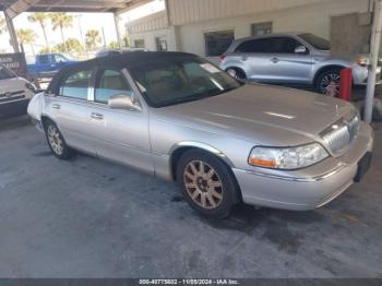  Salvage Lincoln Towncar