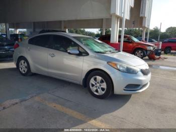  Salvage Kia Forte