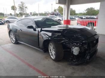  Salvage Ford Mustang