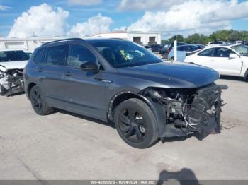  Salvage Volkswagen Tiguan