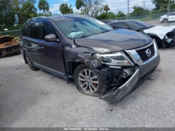  Salvage Nissan Pathfinder