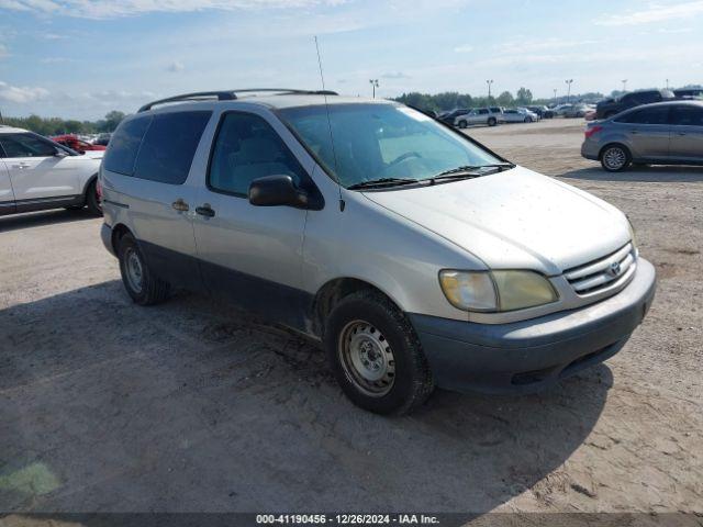  Salvage Toyota Sienna