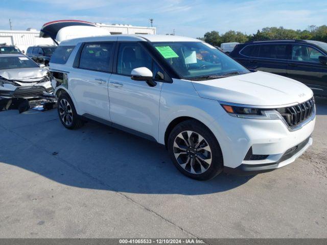  Salvage Kia Carnival