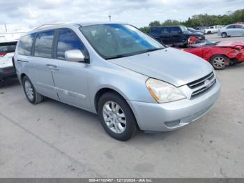  Salvage Kia Sedona