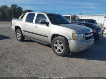  Salvage Chevrolet Avalanche 1500