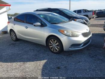  Salvage Kia Forte