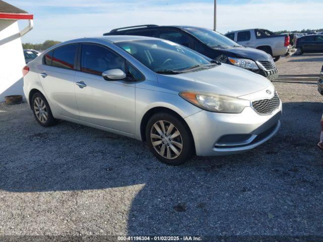  Salvage Kia Forte