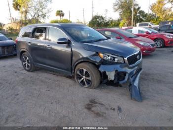  Salvage Kia Sorento