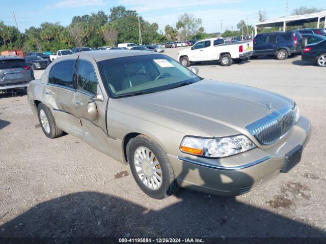  Salvage Lincoln Towncar