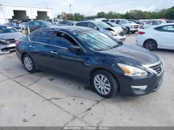  Salvage Nissan Altima