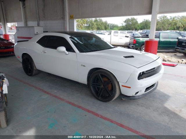  Salvage Dodge Challenger