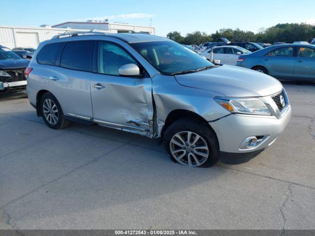  Salvage Nissan Pathfinder