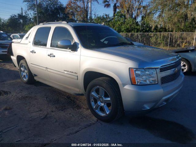  Salvage Chevrolet Avalanche 1500