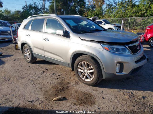  Salvage Kia Sorento