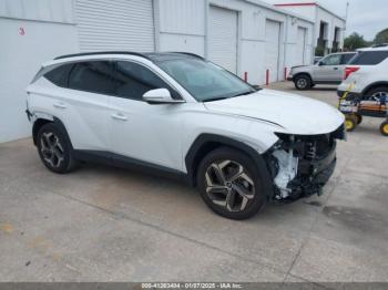  Salvage Hyundai TUCSON