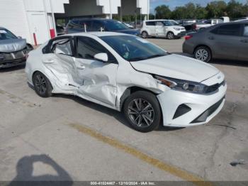  Salvage Kia Forte