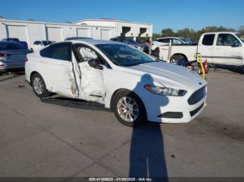  Salvage Ford Fusion