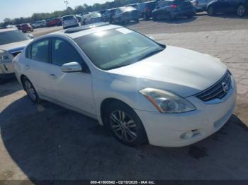  Salvage Nissan Altima