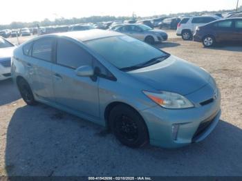  Salvage Toyota Prius