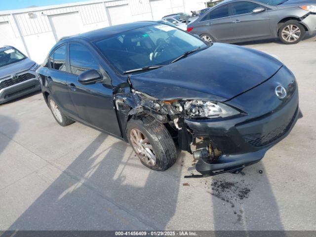  Salvage Mazda Mazda3