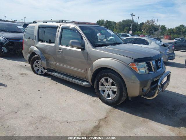  Salvage Nissan Pathfinder