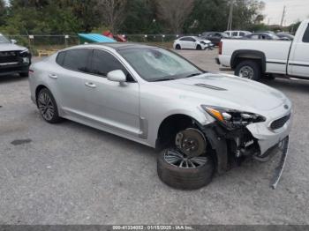  Salvage Kia Stinger