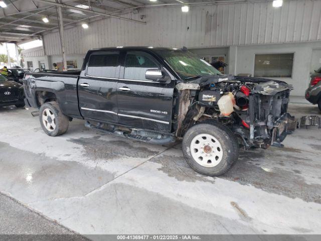  Salvage Chevrolet Silverado 2500