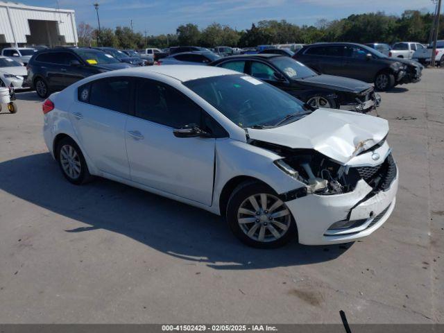  Salvage Kia Forte