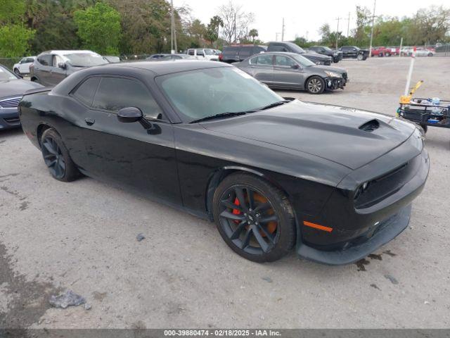  Salvage Dodge Challenger