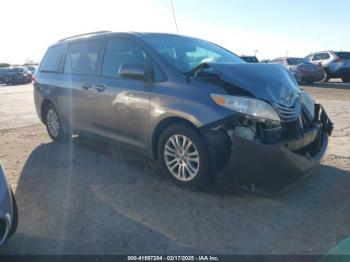  Salvage Toyota Sienna