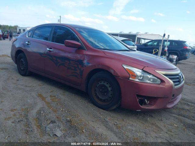  Salvage Nissan Altima