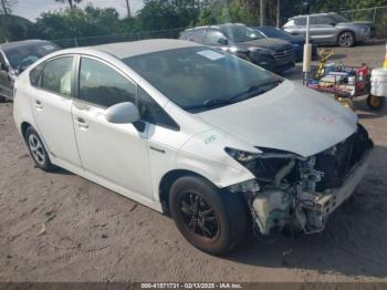  Salvage Toyota Prius