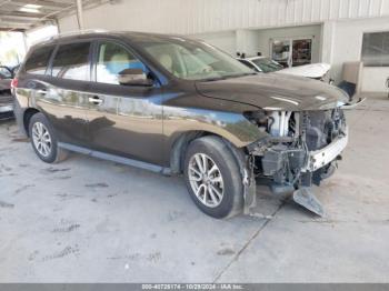  Salvage Nissan Pathfinder