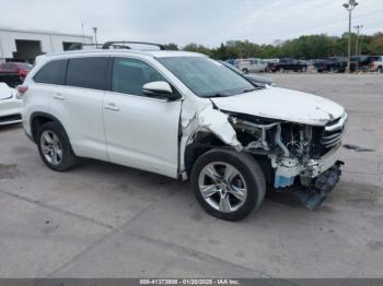  Salvage Toyota Highlander