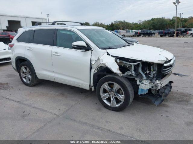  Salvage Toyota Highlander