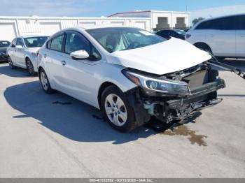  Salvage Kia Forte