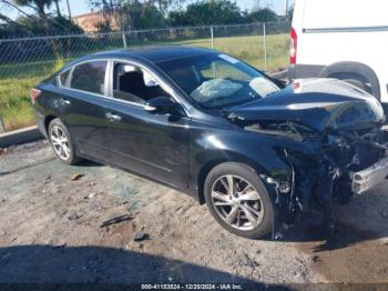  Salvage Nissan Altima