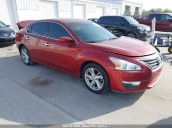  Salvage Nissan Altima