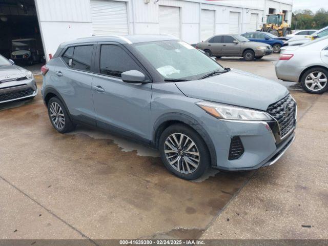  Salvage Nissan Kicks