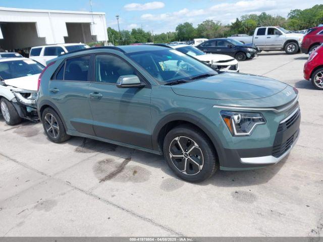  Salvage Kia Niro