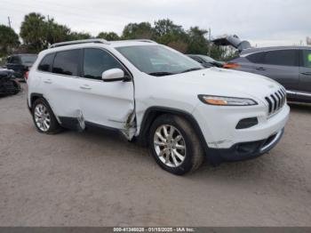  Salvage Jeep Cherokee