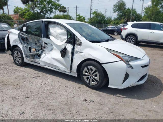  Salvage Toyota Prius