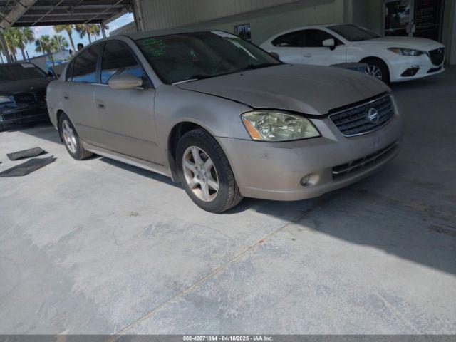  Salvage Nissan Altima